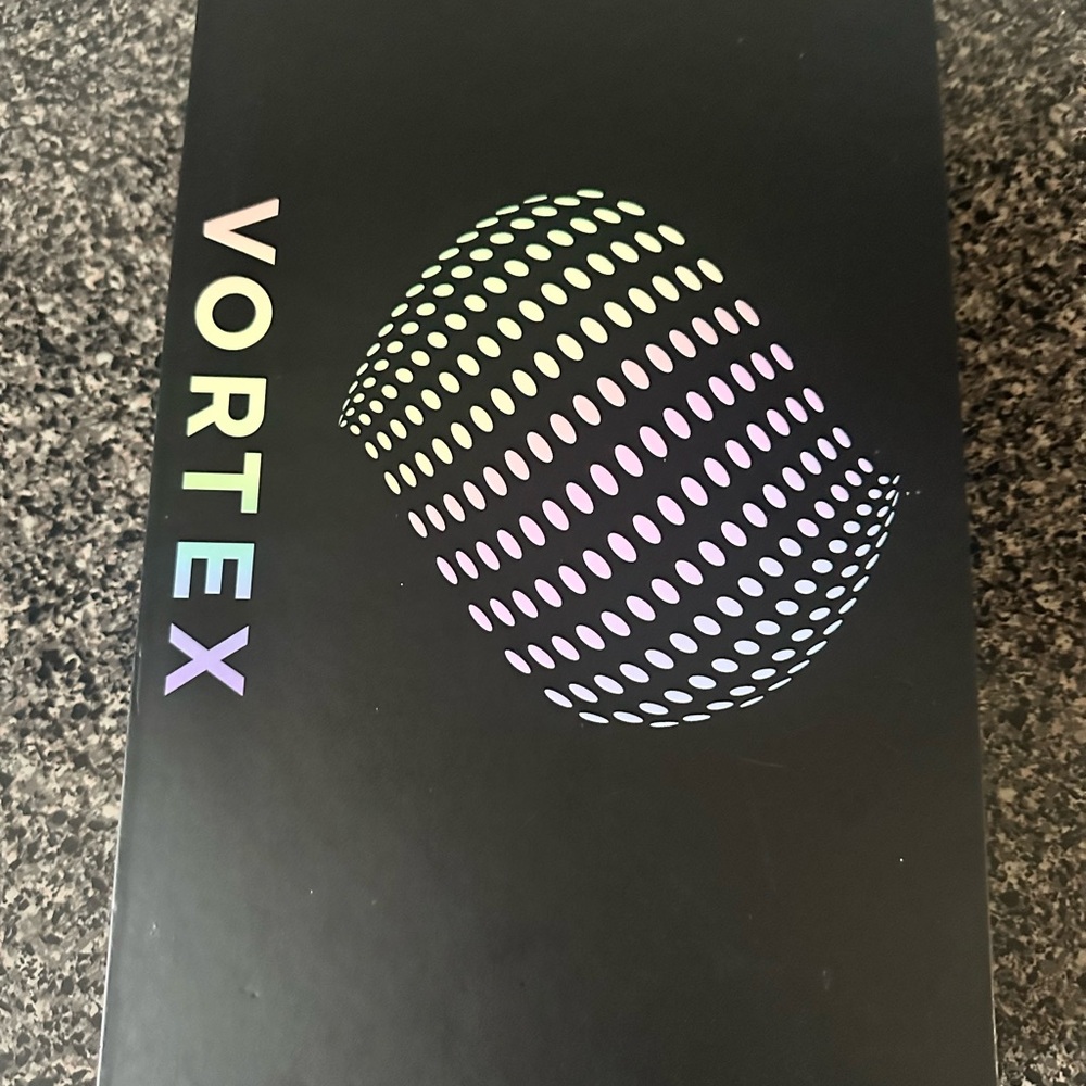 Black Vortex CMG101 Wifi Quad Core Tablet 4GB touchscreen